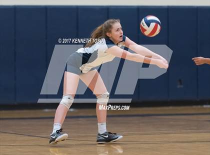 Thumbnail 1 in Marshall vs O'Connor photogallery.