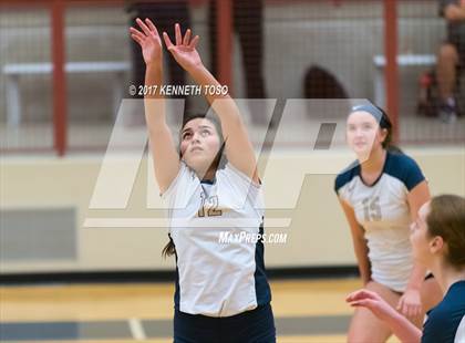 Thumbnail 3 in Marshall vs O'Connor photogallery.