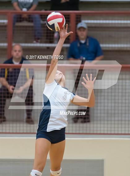 Thumbnail 2 in Marshall vs O'Connor photogallery.