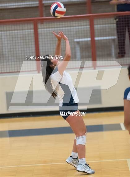 Thumbnail 1 in Marshall vs O'Connor photogallery.
