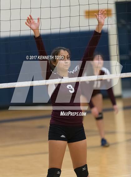 Thumbnail 1 in Marshall vs O'Connor photogallery.