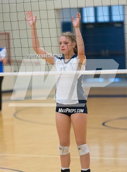 Thumbnail 3 in Marshall vs O'Connor photogallery.