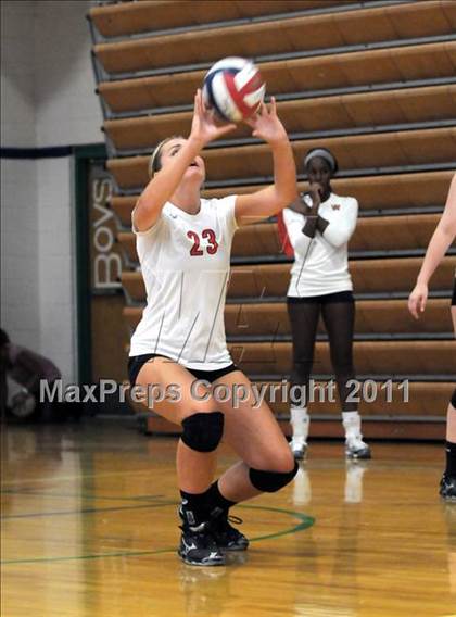 Thumbnail 2 in Vista Murrieta vs. Harvard-Westlake (Durango Fall Classic) photogallery.