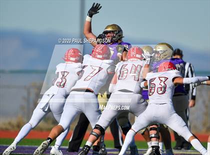 Thumbnail 2 in Durango @ Holy Family (CHSAA 3A Semifinal) photogallery.