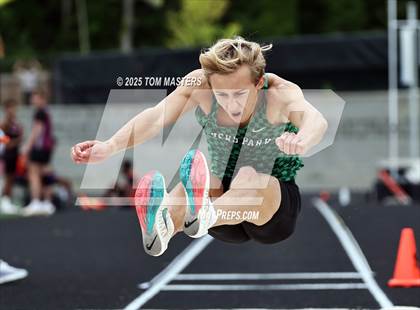 Thumbnail 2 in NCHSAA 4A West Regional (Long Jump) photogallery.