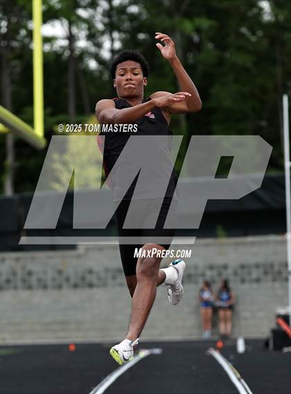 Thumbnail 3 in NCHSAA 4A West Regional (Long Jump) photogallery.