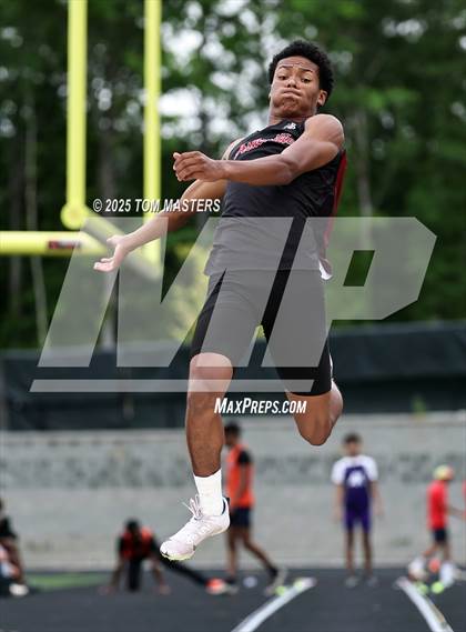 Thumbnail 1 in NCHSAA 4A West Regional (Long Jump) photogallery.