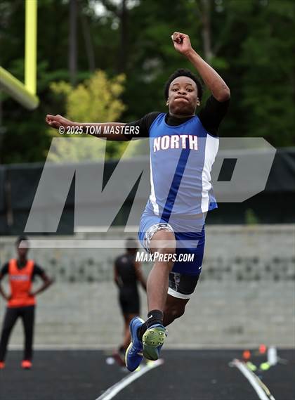 Thumbnail 1 in NCHSAA 4A West Regional (Long Jump) photogallery.