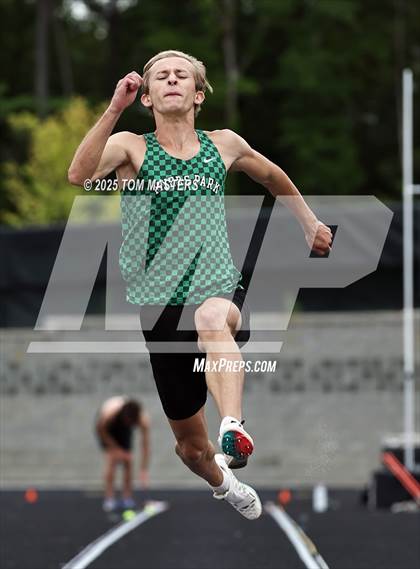 Thumbnail 2 in NCHSAA 4A West Regional (Long Jump) photogallery.