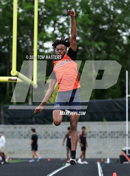 Thumbnail 1 in NCHSAA 4A West Regional (Long Jump) photogallery.