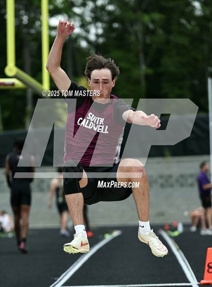 Thumbnail 3 in NCHSAA 4A West Regional (Long Jump) photogallery.