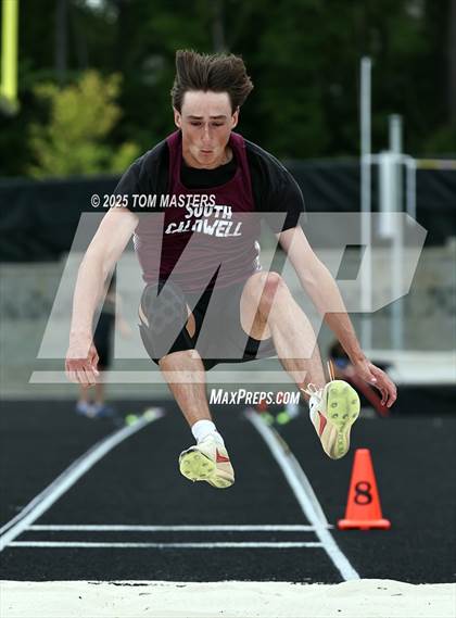 Thumbnail 3 in NCHSAA 4A West Regional (Long Jump) photogallery.