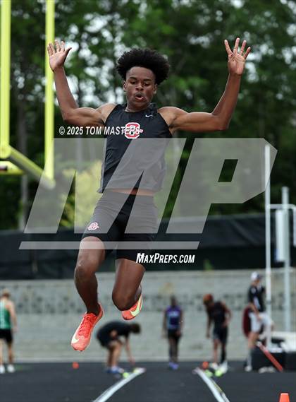 Thumbnail 1 in NCHSAA 4A West Regional (Long Jump) photogallery.