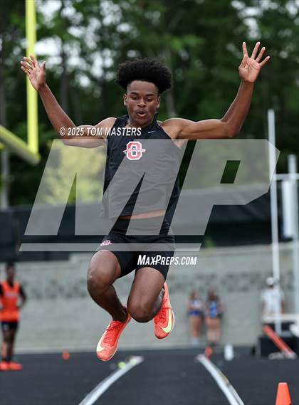 Thumbnail 1 in NCHSAA 4A West Regional (Long Jump) photogallery.