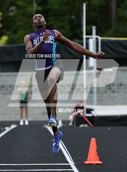 Thumbnail 2 in NCHSAA 4A West Regional (Long Jump) photogallery.
