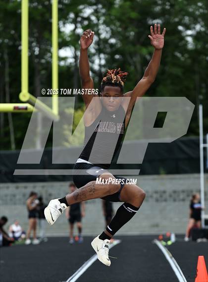 Thumbnail 1 in NCHSAA 4A West Regional (Long Jump) photogallery.