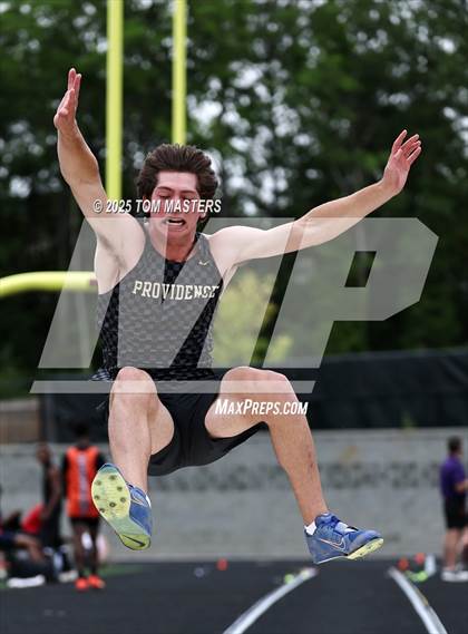 Thumbnail 1 in NCHSAA 4A West Regional (Long Jump) photogallery.