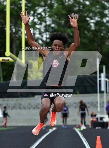Thumbnail 3 in NCHSAA 4A West Regional (Long Jump) photogallery.