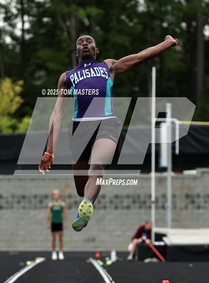 Thumbnail 3 in NCHSAA 4A West Regional (Long Jump) photogallery.