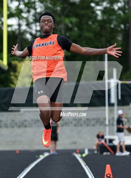 Thumbnail 2 in NCHSAA 4A West Regional (Long Jump) photogallery.