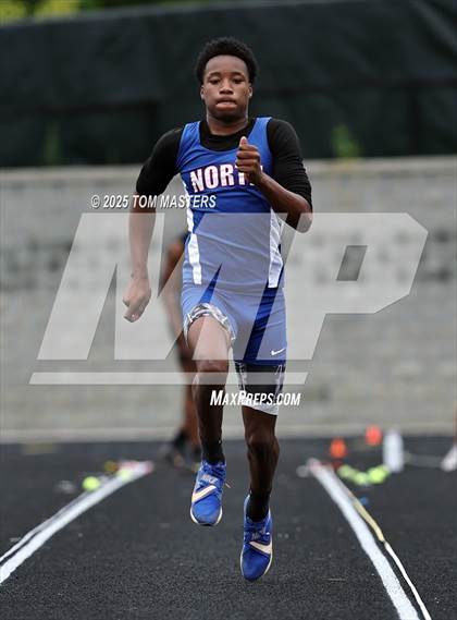 Thumbnail 1 in NCHSAA 4A West Regional (Long Jump) photogallery.