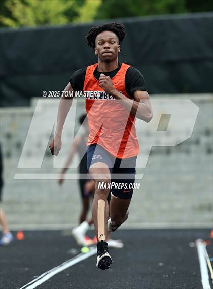 Thumbnail 2 in NCHSAA 4A West Regional (Long Jump) photogallery.