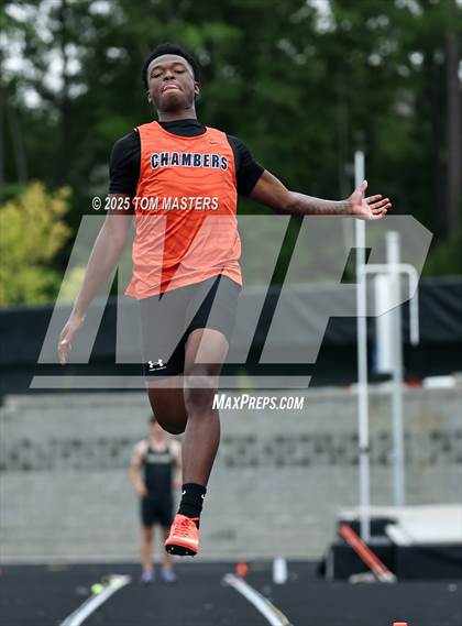 Thumbnail 2 in NCHSAA 4A West Regional (Long Jump) photogallery.