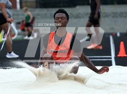 Thumbnail 3 in NCHSAA 4A West Regional (Long Jump) photogallery.
