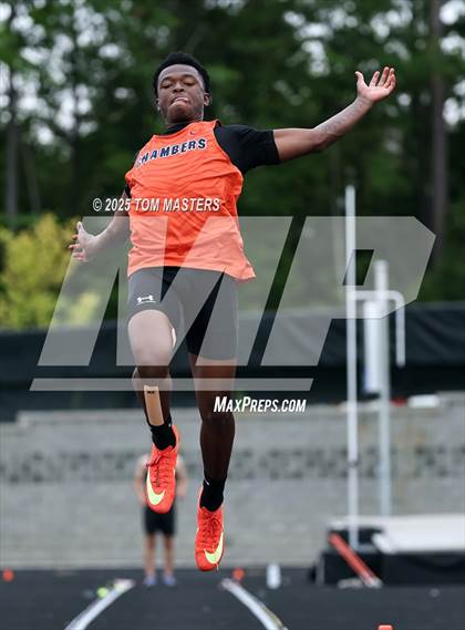 Thumbnail 3 in NCHSAA 4A West Regional (Long Jump) photogallery.