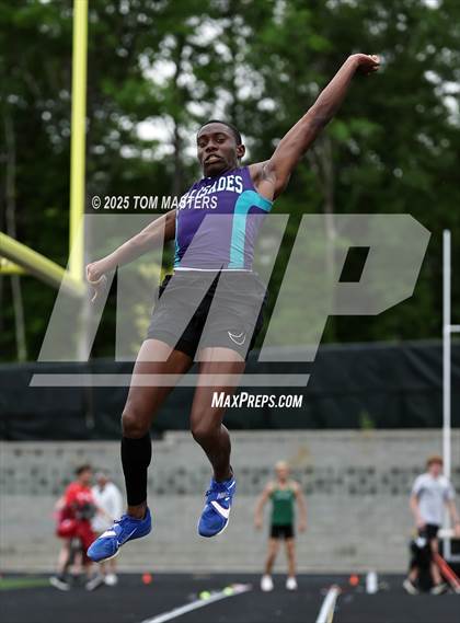 Thumbnail 1 in NCHSAA 4A West Regional (Long Jump) photogallery.