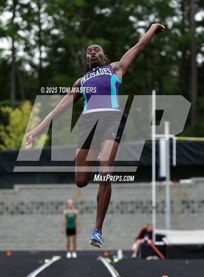 Thumbnail 1 in NCHSAA 4A West Regional (Long Jump) photogallery.