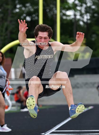 Thumbnail 2 in NCHSAA 4A West Regional (Long Jump) photogallery.