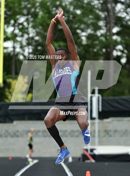 Thumbnail 3 in NCHSAA 4A West Regional (Long Jump) photogallery.