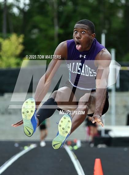 Thumbnail 3 in NCHSAA 4A West Regional (Long Jump) photogallery.