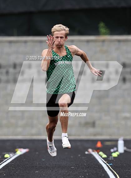 Thumbnail 2 in NCHSAA 4A West Regional (Long Jump) photogallery.