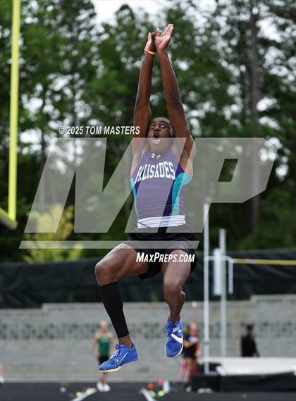 Thumbnail 3 in NCHSAA 4A West Regional (Long Jump) photogallery.