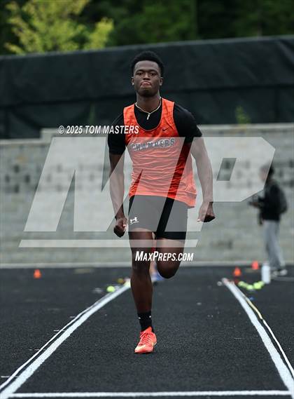 Thumbnail 2 in NCHSAA 4A West Regional (Long Jump) photogallery.