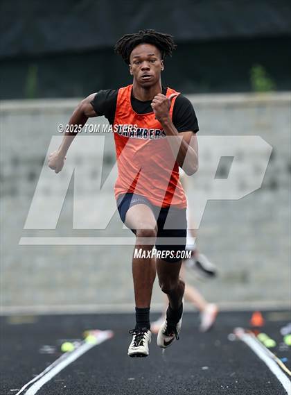 Thumbnail 1 in NCHSAA 4A West Regional (Long Jump) photogallery.