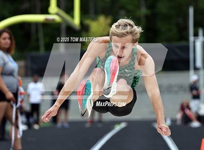 Thumbnail 1 in NCHSAA 4A West Regional (Long Jump) photogallery.