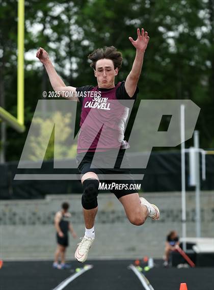 Thumbnail 1 in NCHSAA 4A West Regional (Long Jump) photogallery.