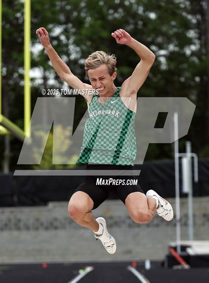 Thumbnail 2 in NCHSAA 4A West Regional (Long Jump) photogallery.