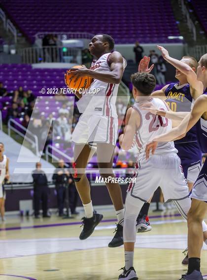 Thumbnail 3 in Summit Academy vs. Layton Christian Academy (UHSAA 3A Quarterfinal) photogallery.