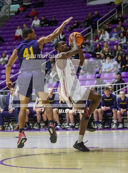 Thumbnail 1 in Summit Academy vs. Layton Christian Academy (UHSAA 3A Quarterfinal) photogallery.