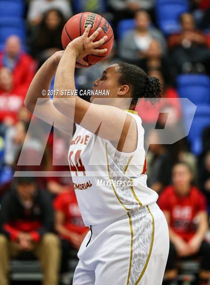 Thumbnail 2 in East vs Judge Memorial (UHSAA 4A Quarterfinal) photogallery.