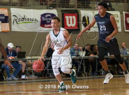 Thumbnail 3 in DeSoto vs. Shoemaker (Whataburger Basketball Tournament) photogallery.