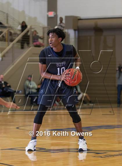 Thumbnail 2 in DeSoto vs. Shoemaker (Whataburger Basketball Tournament) photogallery.