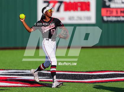 Thumbnail 1 in Southmoore @ Mustang photogallery.