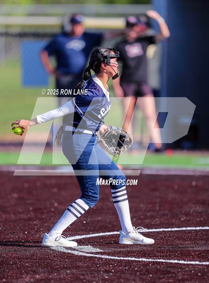 Thumbnail 1 in Southmoore @ Mustang photogallery.