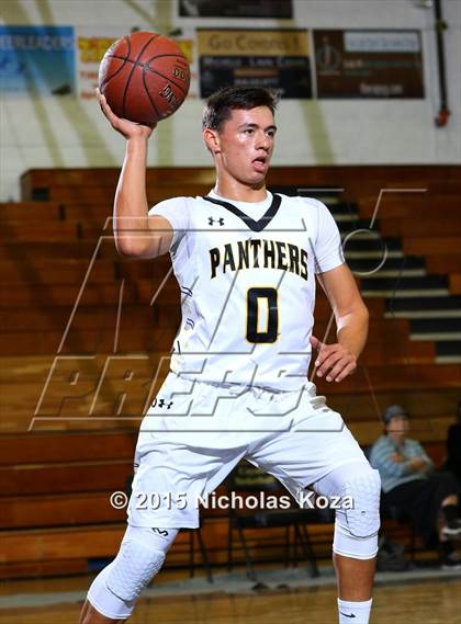 Thumbnail 2 in Newbury Park vs. Shalhevet (Joe Frazier Classic) photogallery.