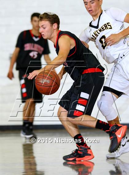 Thumbnail 3 in Newbury Park vs. Shalhevet (Joe Frazier Classic) photogallery.
